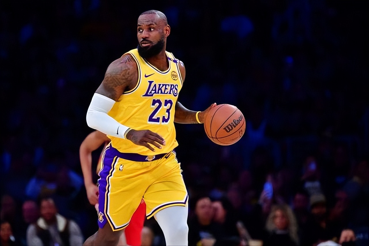 方硕数据惨,得分,篮板,皇冠娱乐,Crown,皇冠娱乐体育官网,皇冠娱乐官网,皇冠娱乐体育下载